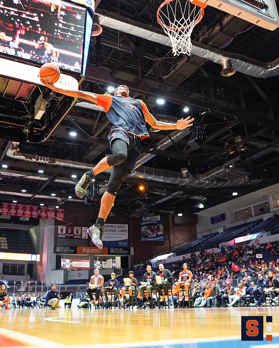 Cuse_MBB's tweet photo. High fliers 🚀

@Christopsbell 
@Petercareyy 
@Jmintz10
@unoducat https://t.co/emosZ0Gkok