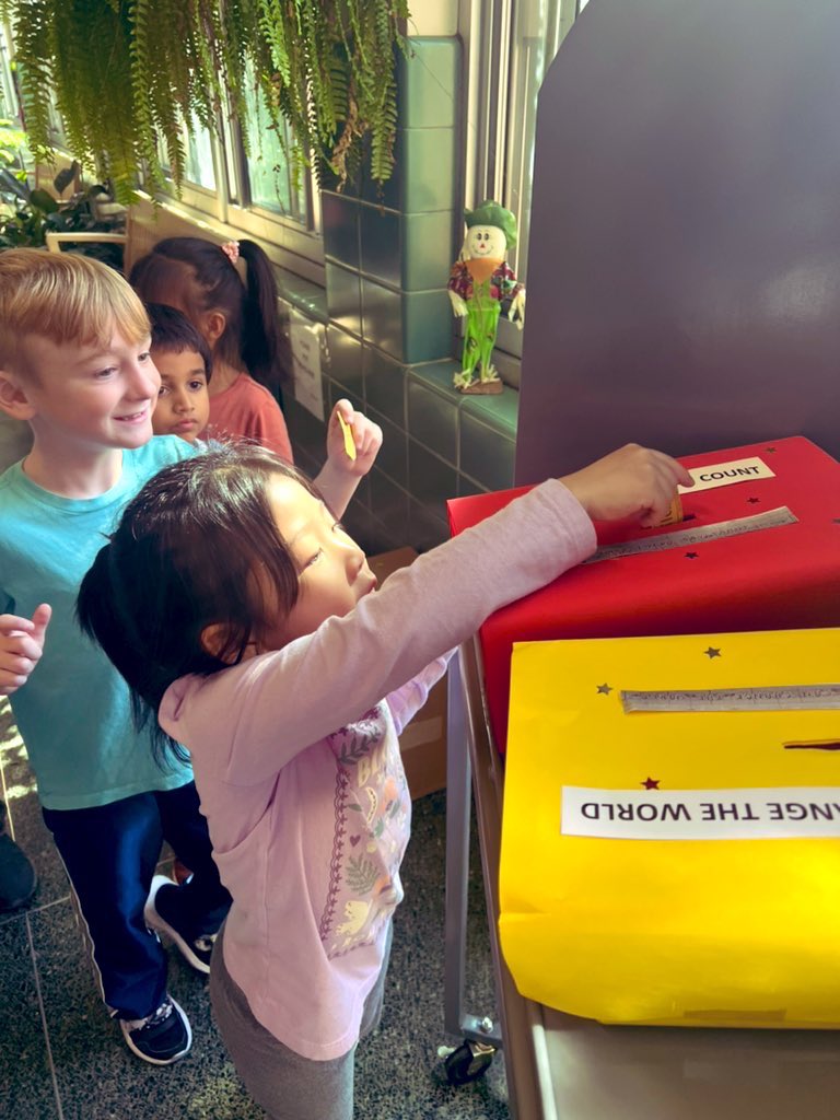 dutchdan118's tweet photo. Today students &amp; staff at Parkway were super excited to vote on a new slogan to display on the fence in front of the playground. The winning slogan is…(drum roll)…”YOU CAN CHANGE THE WORLD”. @ParkwayEMSchool https://t.co/YB1LG6GjgZ