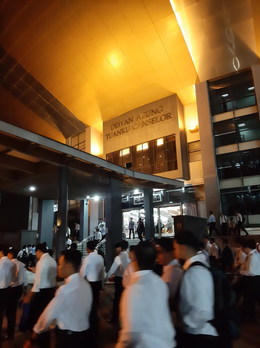 aliisyraqi's tweet photo. Chapter 2 unfolds.

The best yet to come

#uitmsa 
#uitmshahalam 
#kilauanmds 
#hikayatmds https://t.co/9okU3yokRw
