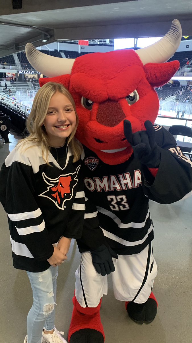 33Watters's tweet photo. Let’s Go Mavs! ❤️🖤🤍🏒#EveryoneForOmaha
#OmahaHKY https://t.co/yayIVUEOcR