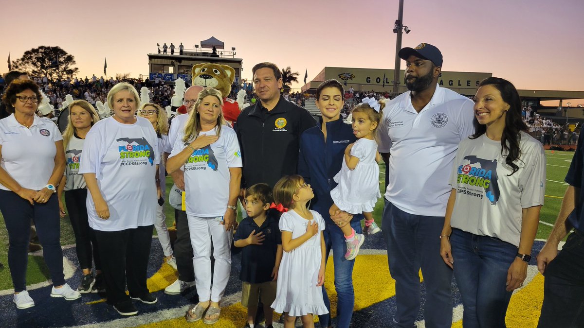 .<a href="/GovRonDeSantis/">Ron DeSantis</a> visiting tonight's <a href="/BarronCollier/">Barron Collier</a> at <a href="/NaplesHS/">Naples High School</a> game. #DeSantis has been in #swfl this week following the devastation of #HurricaneIan