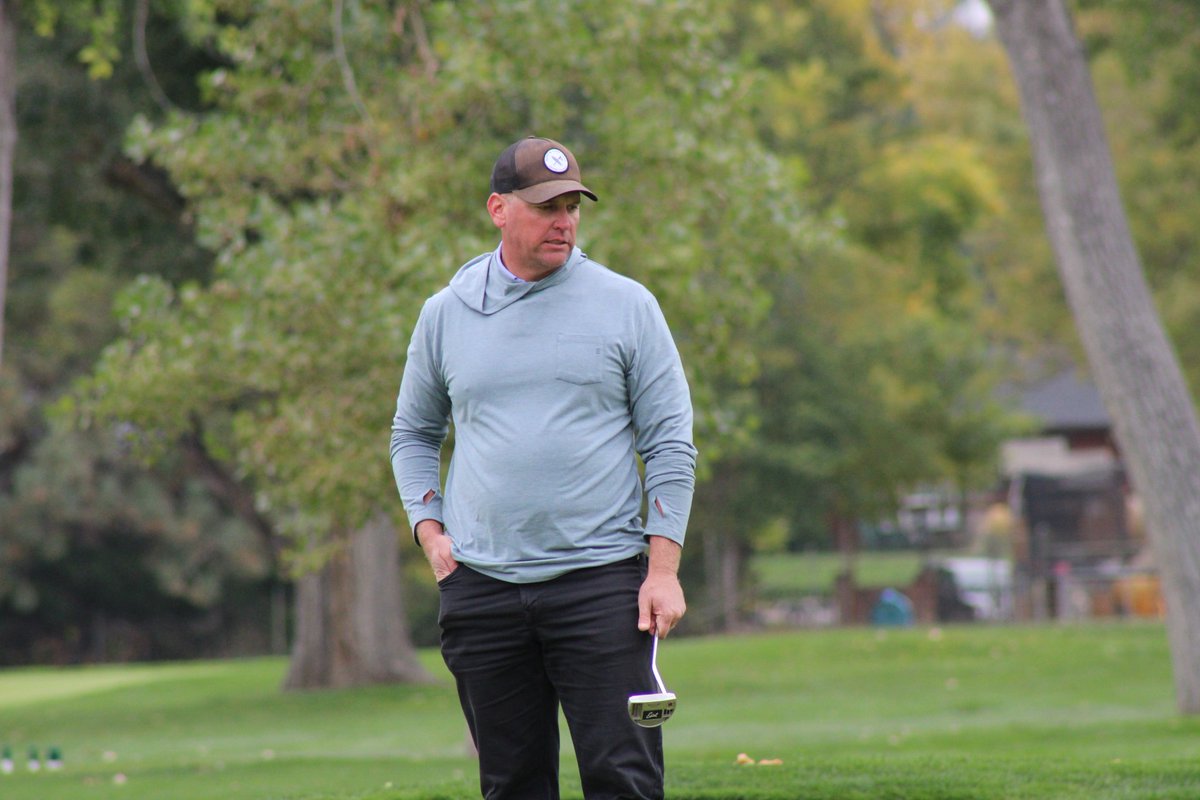 ColoGolf's tweet image. A cloud-covered Lakewood Country Club hosted the first of three rounds of the 36th CGA Mid-Amateur Championship on Friday, October 7th, 2022...

coloradogolf.org/theres-no-plac…