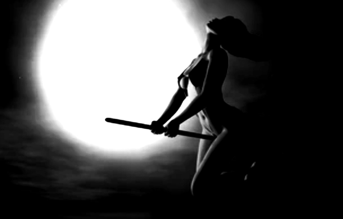 bloom_n_bloom's tweet photo. Cold mists
Full Moon shine
Glistening dew
Innocent maiden
A gift to the night
Bewitched
A White Knight
Follows the melody
Enticing his heart
Dark puzzle
Salacious ritual
Close to midnight
Crows rejoice
Upon the hour
When demons
And witches
Reunite.
#SlamWords #63E r4 https://t.co/twoGOpPD7g