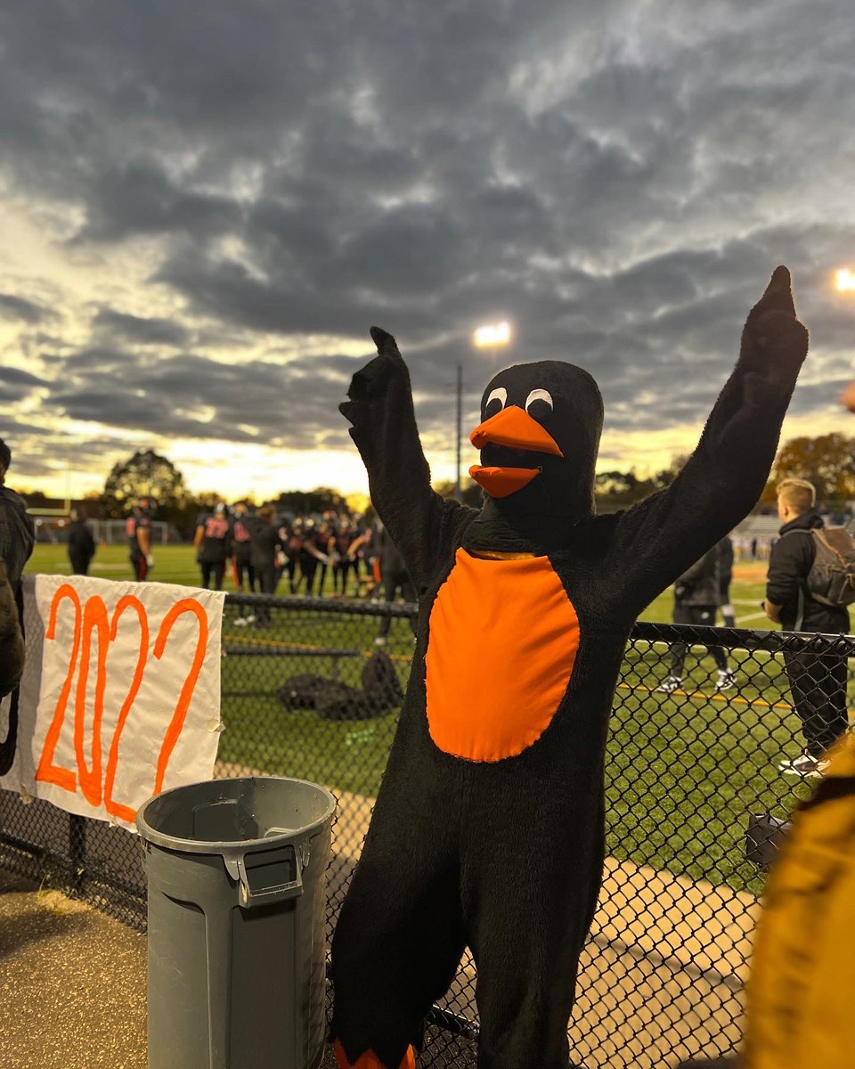 SLPublicSchools's tweet photo. Homecoming… it’s a #parkpride vibe https://t.co/ytXztvvOFw