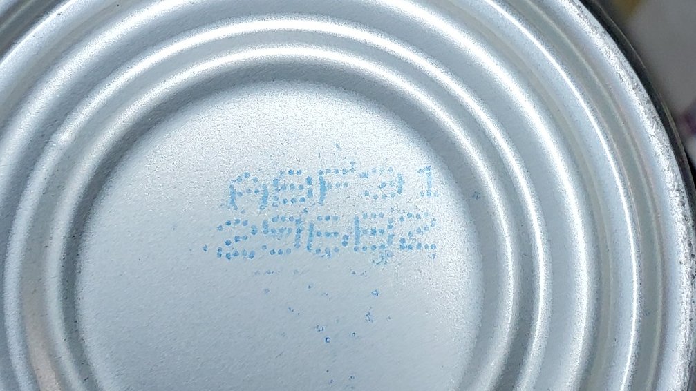 iluvthisgame's tweet photo. @GreenGiant I'm trying to find out how old this can of black beans is...I don't want to eat it, but I would like to know its age. Can you help? https://t.co/4rN9Bct8mN