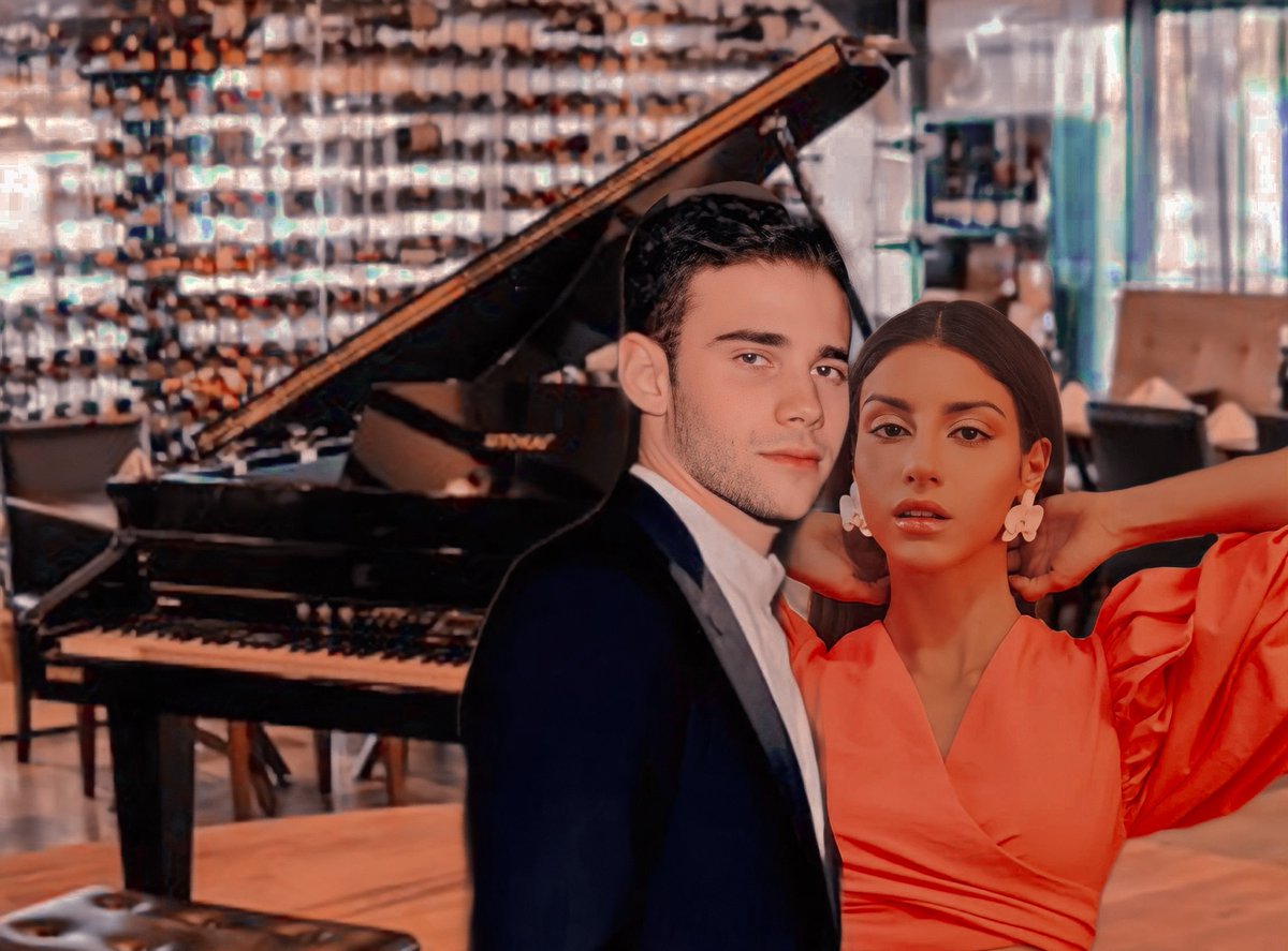 manuelgtrrez's tweet photo. 🎹🥂🌌❤️‍🔥 y tu voz que ilumina todo @biaurrquiza_ https://t.co/6yyRM1SY6B