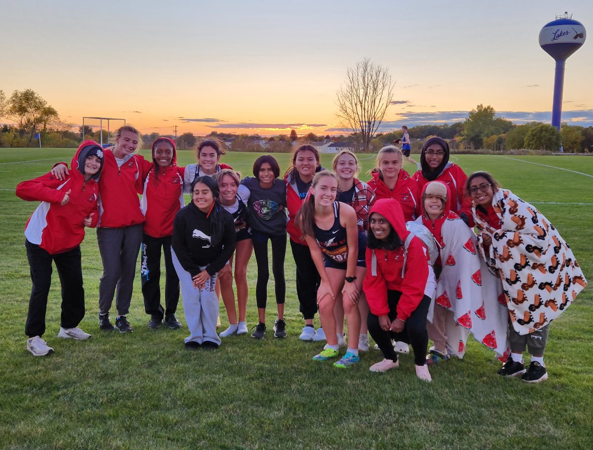 Lakes Sunset 🌇 Invite! Friday night lights XC style! PR's were abundant! 
#Fridaynightlights #sexc #rollstorm #thisishowweroll #sunsetinvite #fall2k22