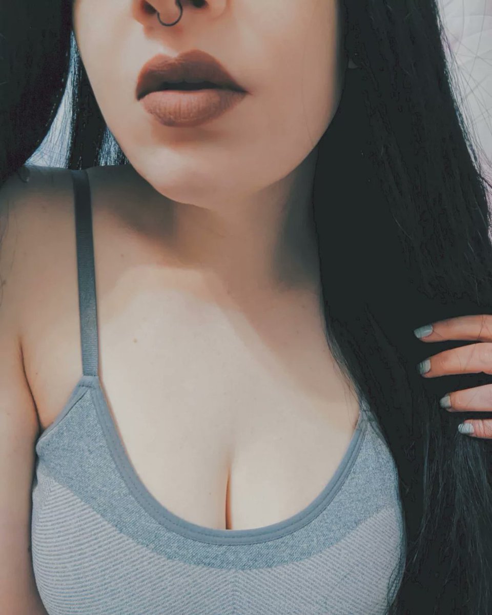whitexwillow's tweet photo. Have a magical weekend. ⭐🌙
#onlyfansgirls #onlyfansgirl #onlyfanscreator #onlyfans #onlyfanspage #onlyfansfree #linkinbio https://t.co/dl7sQ0ceoF