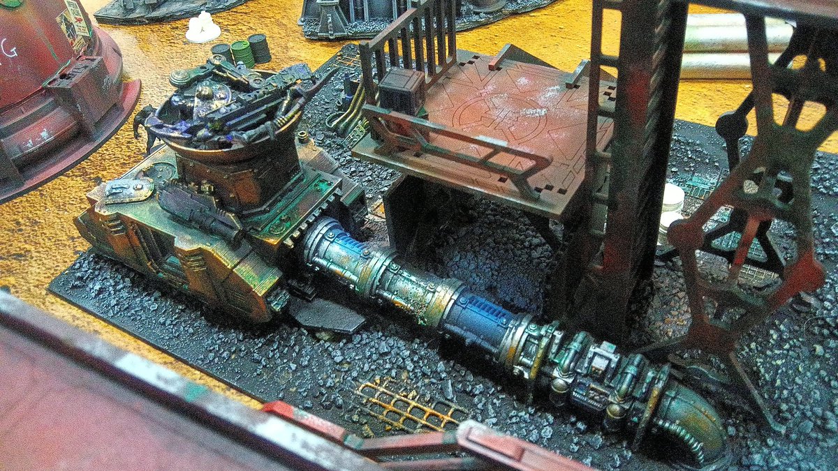 Habemus_Ludum's tweet photo. #quedadashabemusludum 
2/3
Nocturna de Punka. Un clásico: V Reich vs Mutardos. 
La mesa, llena de detalles chulísimos.
@Punkapocalyptic #Punkapocalyptic #BadRollGames #Punka #VReich #Mutardos #ElParamo #LaLuchaSigue #postapocalyptic #apocalipse #apocalyptic https://t.co/dQJtgCdlUS