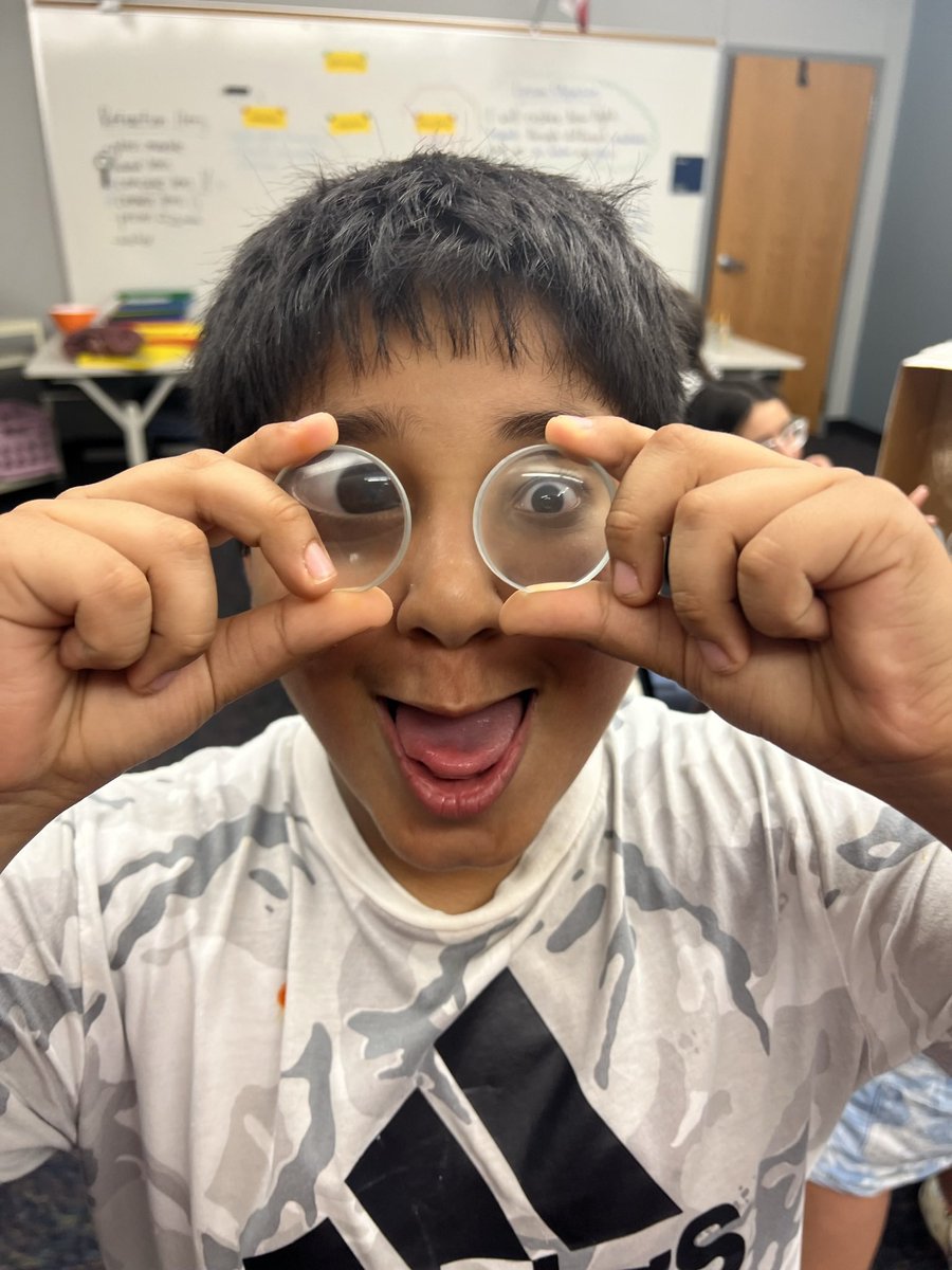HarrisHES's tweet photo. @HicksElementary 5th Grade exploring refraction with concave and convex lenses and proving that light travels in a straight line during our Light Energy Probe with the help of our amazing facilitator @Duban4Science! @LISDScience https://t.co/JLLrpXmHMv