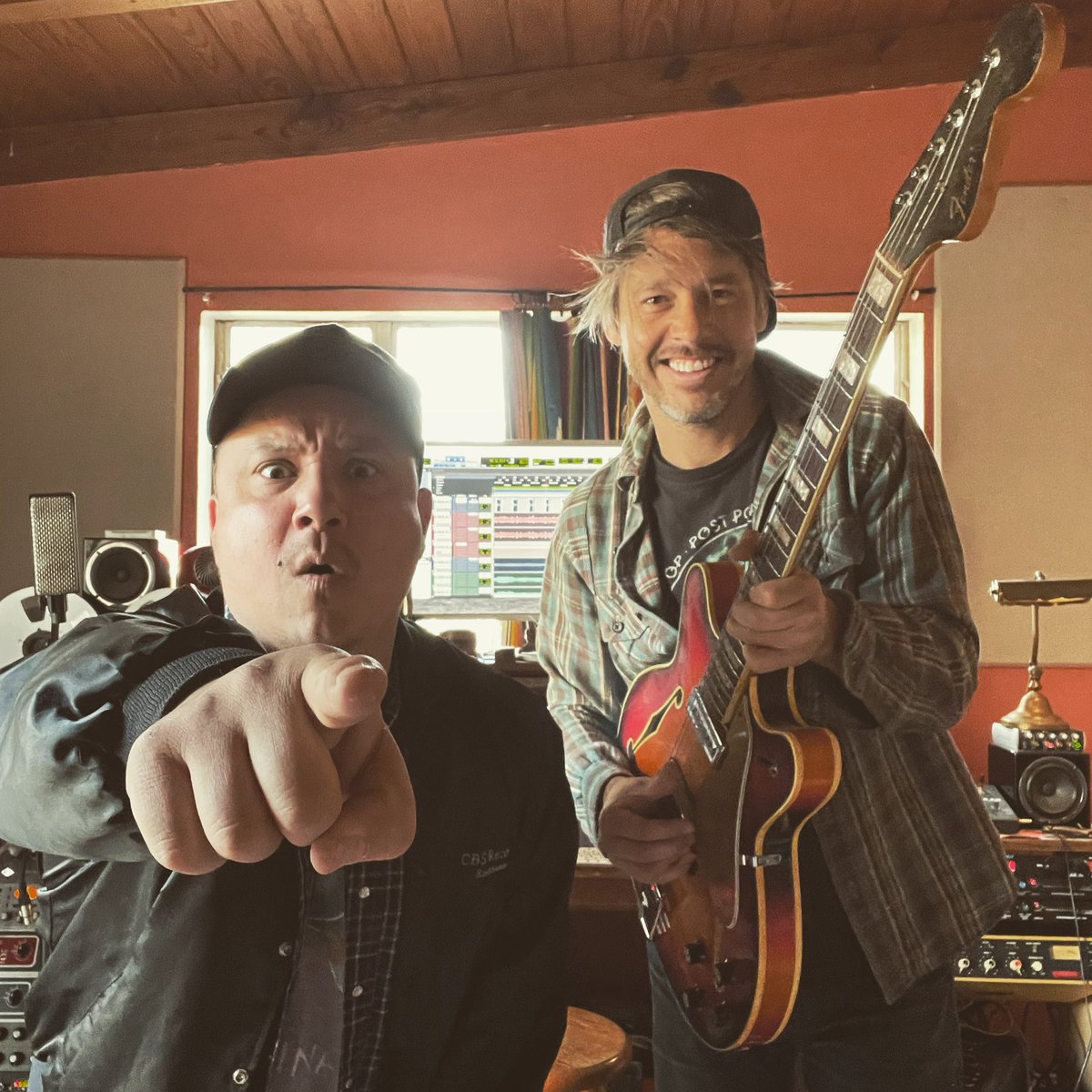 Want to send a huge thank you to Jonathan Tyler and his band for helping me with the latest EP. It was an honor and such a pleasure to work with him and he manage to capture a phenomenal sound on it. Download or stream it today!!!