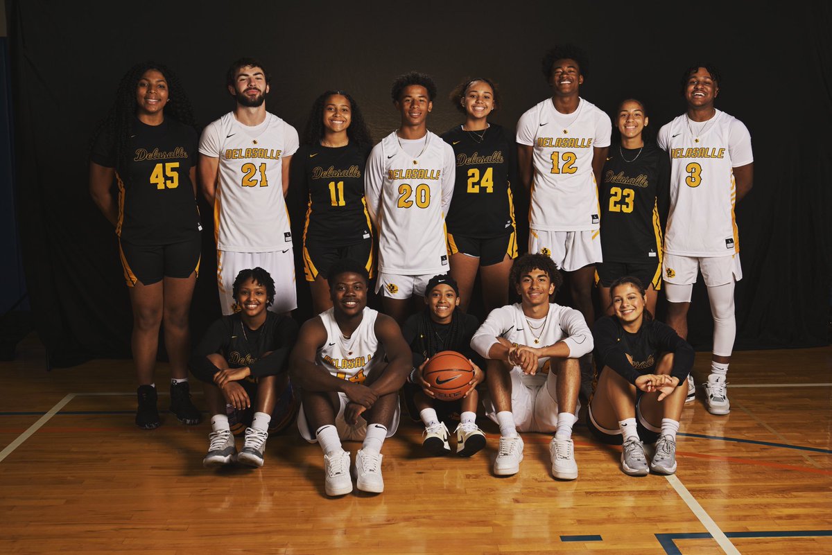 𝓣𝔀𝓸 𝓽𝓮𝓪𝓶𝓼, 𝖔𝖓𝖊 𝖋𝖆𝖒𝖎𝖑𝖞.

#DefendtheIsland #Together