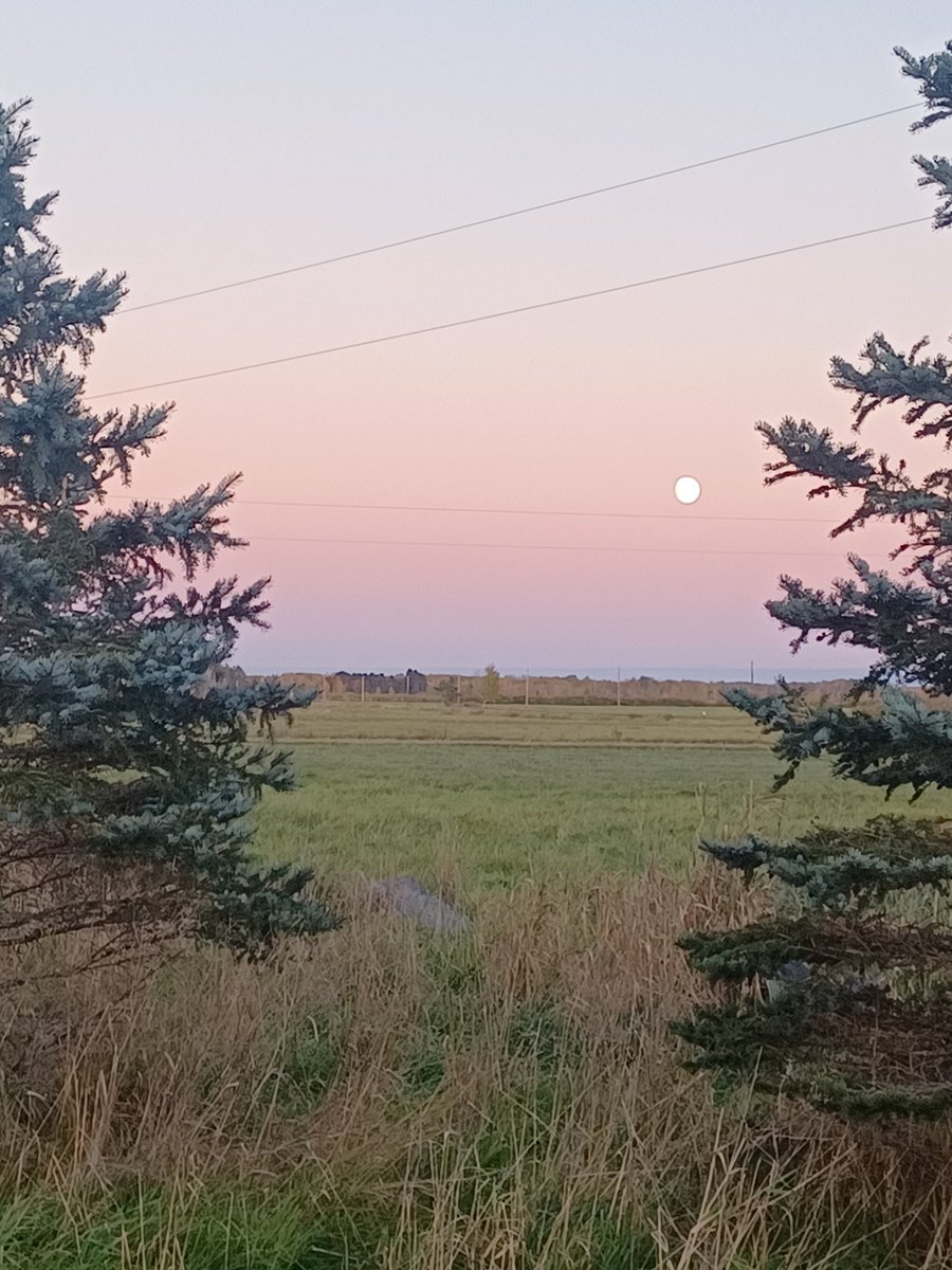October Moon over Hrafnarfjall
