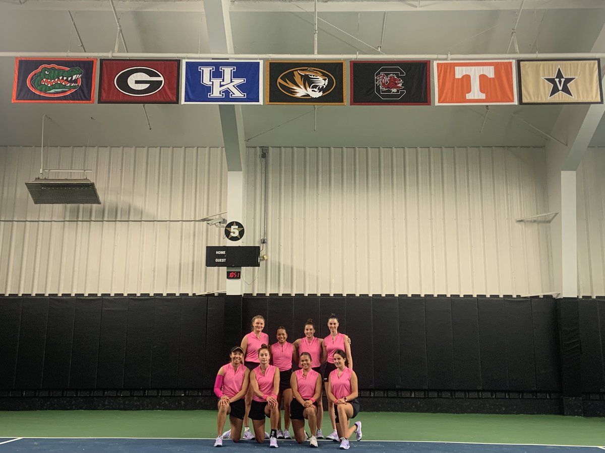 Wrapping up a great first day in Nashville at the June Stewart Invitational. Read all about it ⤵️

🔗 - bit.ly/3Vg3DCH

#MIZ 🐯🎾