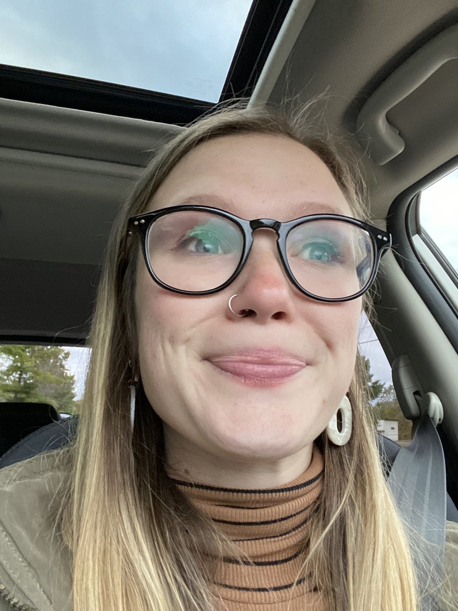 PaigeHopper8's tweet photo. I just bought a Subaru crosstrek, I woulda bought a lambo but I’m not quite there yet https://t.co/Pt94MmAkbH