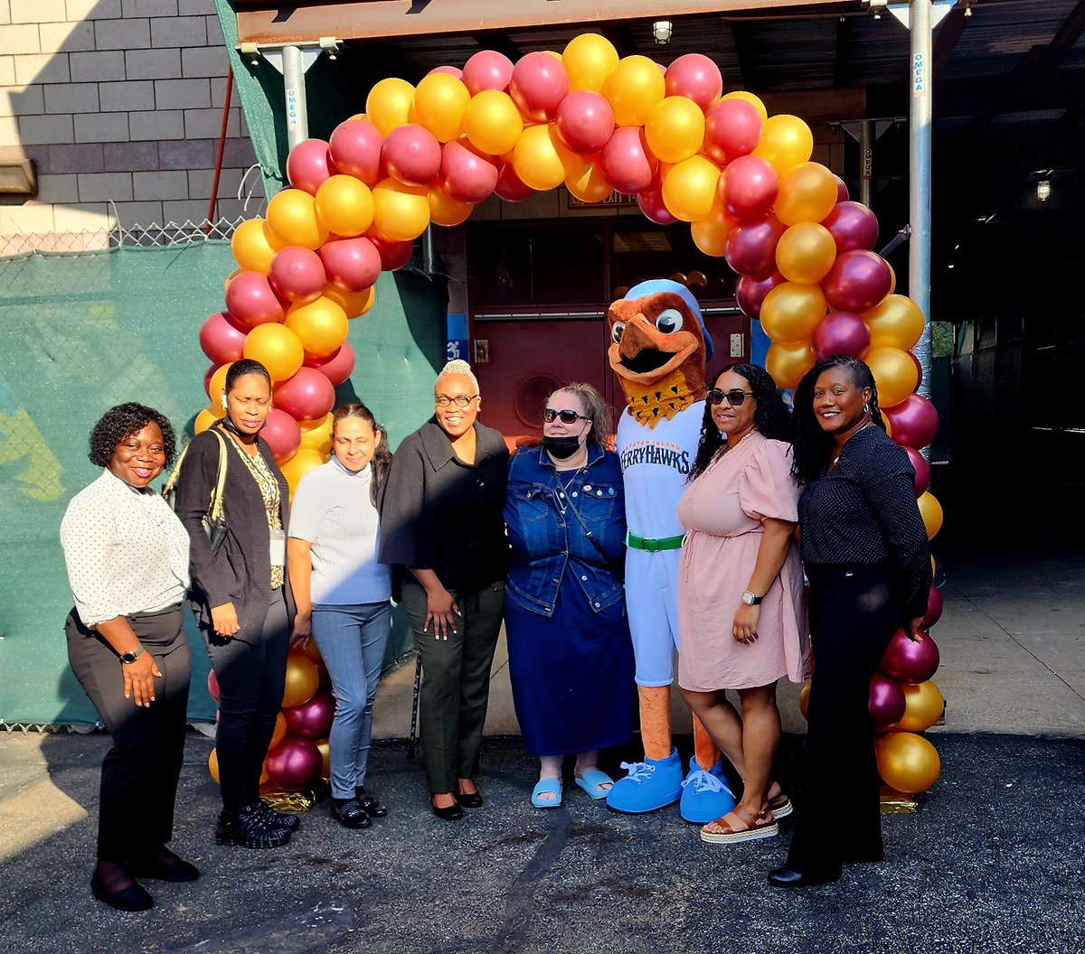 LCBcec31's tweet photo. The Lighthouse Community School is helping to develop confident, and connected students. I couldn't have prouder to witness it. #elevateD31 #CARE #togetherisbetter #CommunityEngagement #parentsaspartners https://t.co/EwRQQo8Psg