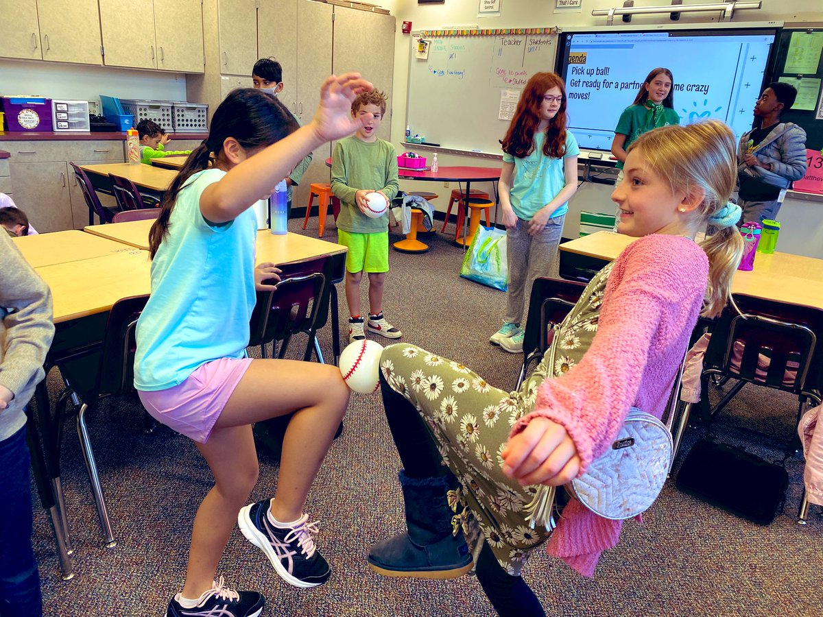 Morning meeting: Pick Up Ball! 🎉 students enjoyed working together to pick up a ball with only their knees, no voices, and A LOT of teamwork (and giggles) 🤣 #success #teambuilding #problemsolving <a href="/ChaddsFordUCFSD/">Chadds Ford</a> @UCFSD