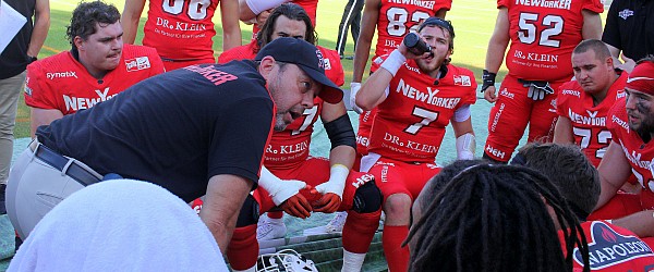 More Action? More Football? More Pics? Look here: schaudichan.com/foto-galerie-2…

#Kiel #KielBalticHurricanes #KBH2022 #Braunschweig #BraunschweigLions #GFL #AmericanFootball #Sport #Germany #SportPics