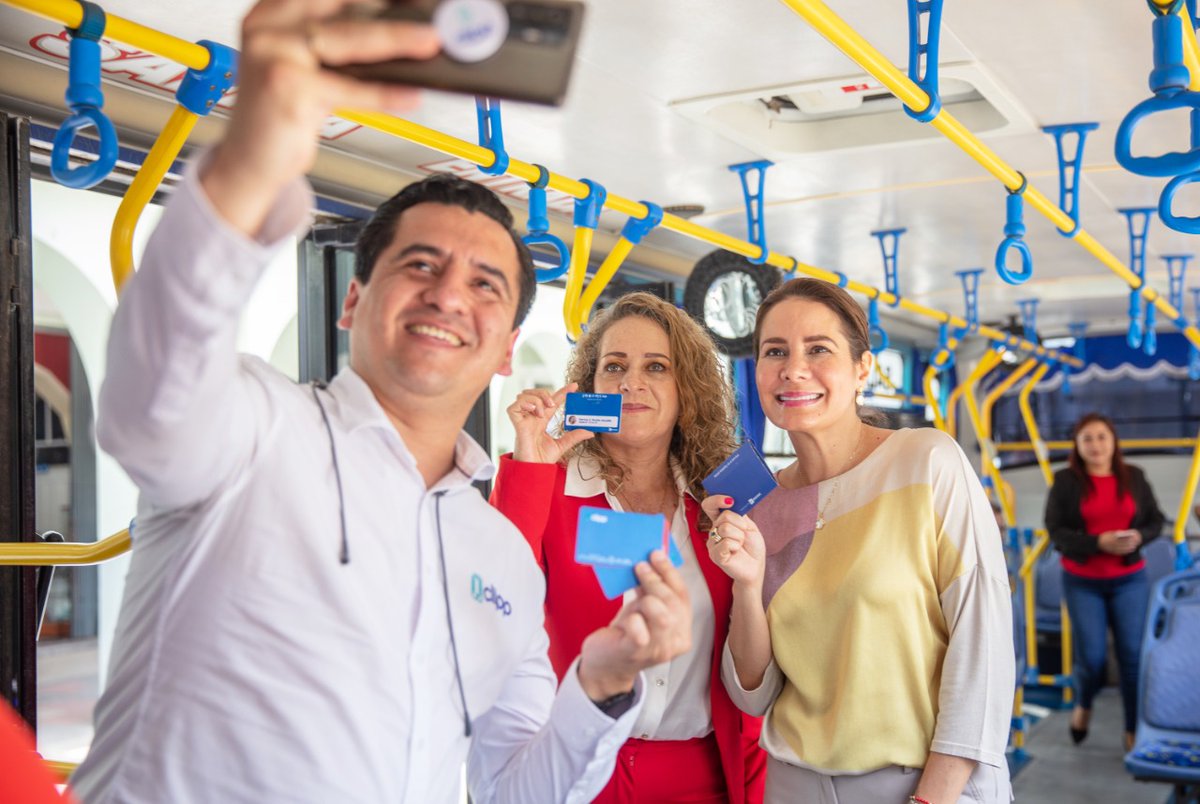 Telecom_Ec's tweet photo. #BoletínMINTEL | Ecuador rumbo a su digitalización: Loja será la primera Ciudad Inteligente y Sostenible del país.
Conoce aquí los detalles. ➡️https://t.co/nUsGLnbrMY
#JuntosLoHacemosPosible @vmaino https://t.co/SDoqNfhvFn