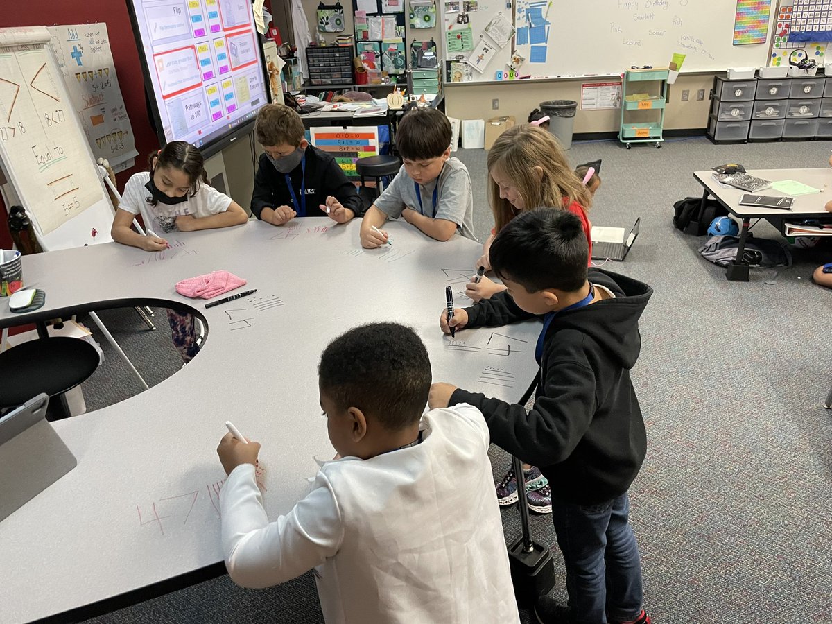 percysclass's tweet photo. How many ways can you decompose the number 47?  How about 324?  Second graders are rocking their number sense. @BlackBearkats #bearkatbest #♥️ofabearkat @cfisdmath https://t.co/U1gBiyHTRt