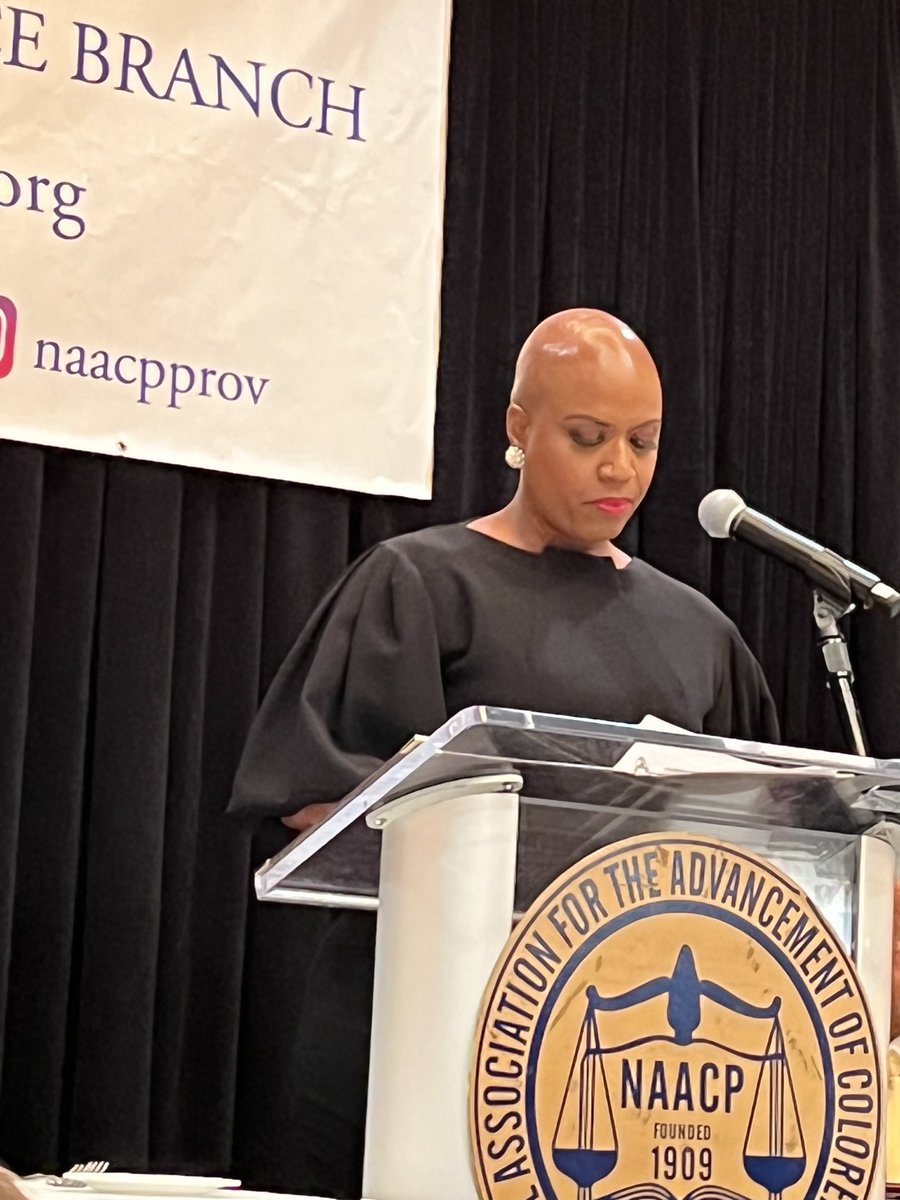 SISTAFireRI's tweet photo. “May we be emboldened and audacious in our power”

#sistafire #sistafireri #ignitethefire #RIwoc #RIenbiesofcolor #ri #blackwomen #woc #nonbinary #ayannapressley #blackfeminism https://t.co/FU4z3P8R4M