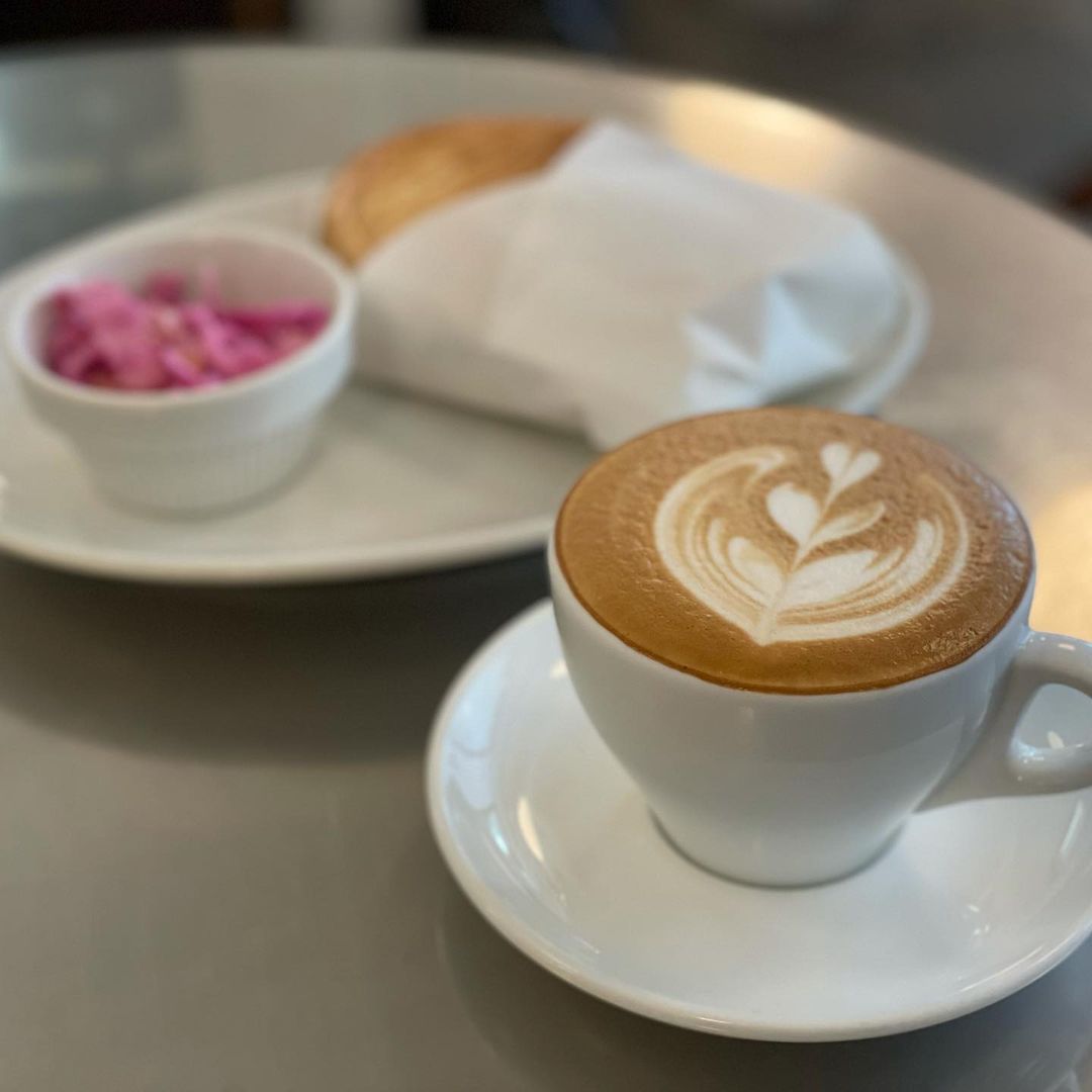 _Good morning everyone please have a cup of coffee  ☺️🥰