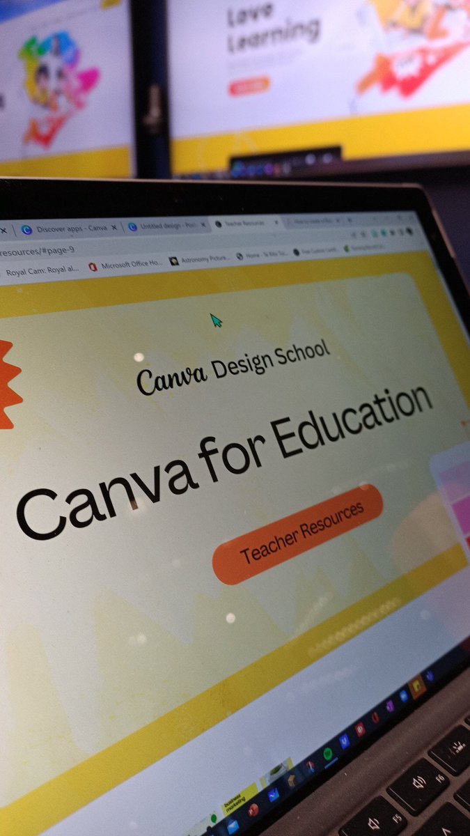 Excited to use Canva more, thanks to the fab <a href="/pipcleaves/">Pip Cleaves</a> 
#NZMIEE2022