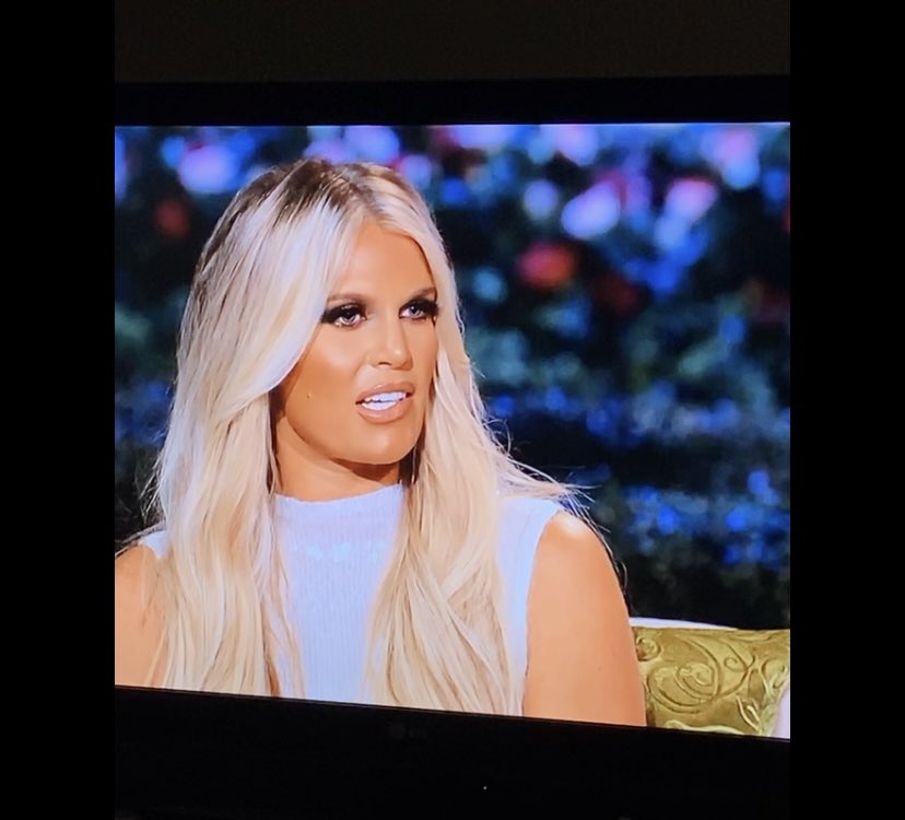 nursev91's tweet photo. Anyone else notice only one side of Madison’s mouth is working? #SouthernCharm #SouthernCharmReunion #bravo @BravoTV #botchedbotox https://t.co/s7o1e9xbAs