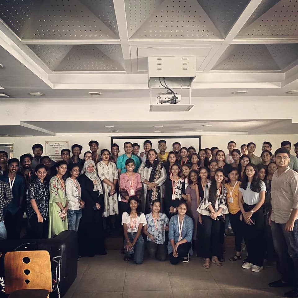 urfonline's tweet photo. Amrin Moger - President of #UniversalReachFoundation,  was invited at Jnan Vikas Mandal's Mehta Degree College,Airoli to speak on 'Empowerment of Women through the Gandhian Lens'. 

 #URF #Education #NGO #Mumbai #India #Women #Empowerment #WomenEmpowerment #Gandhi https://t.co/vomxk8NilV