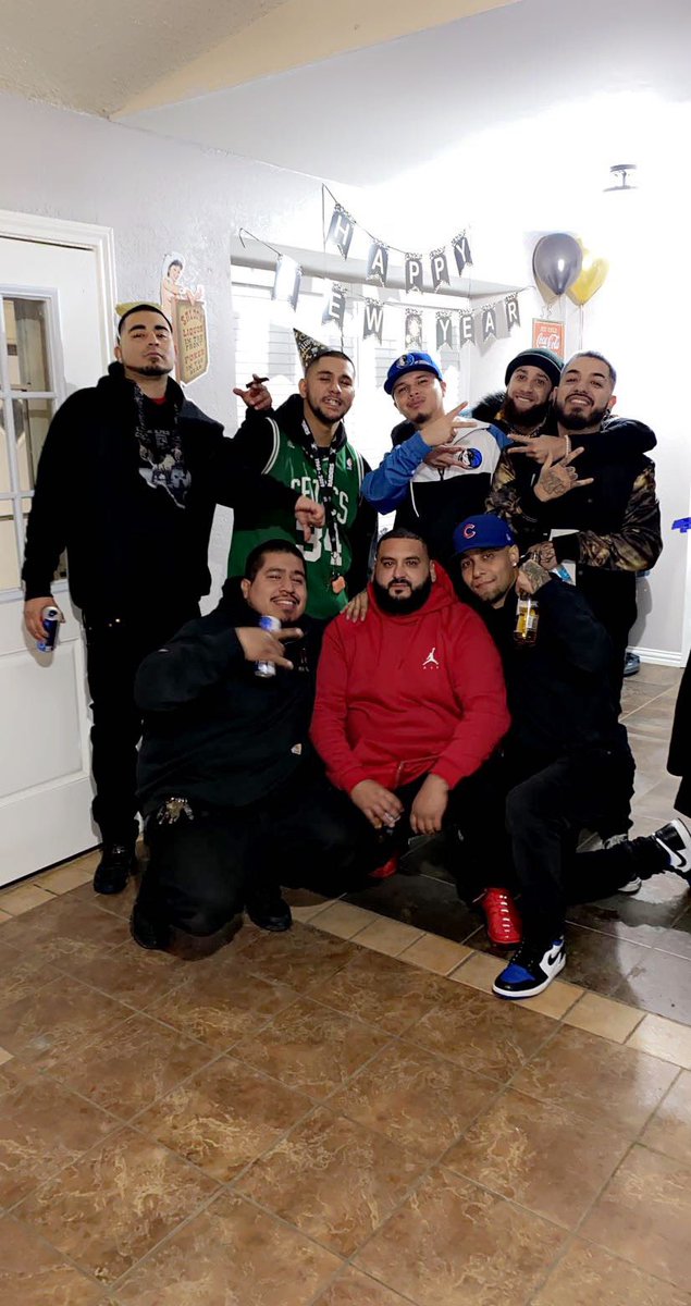 J_torres1212's tweet photo. Forgot i had this picture. My dawgs mannnn. #LongLiveFabo 🕊️ https://t.co/x2q8aqBi5m
