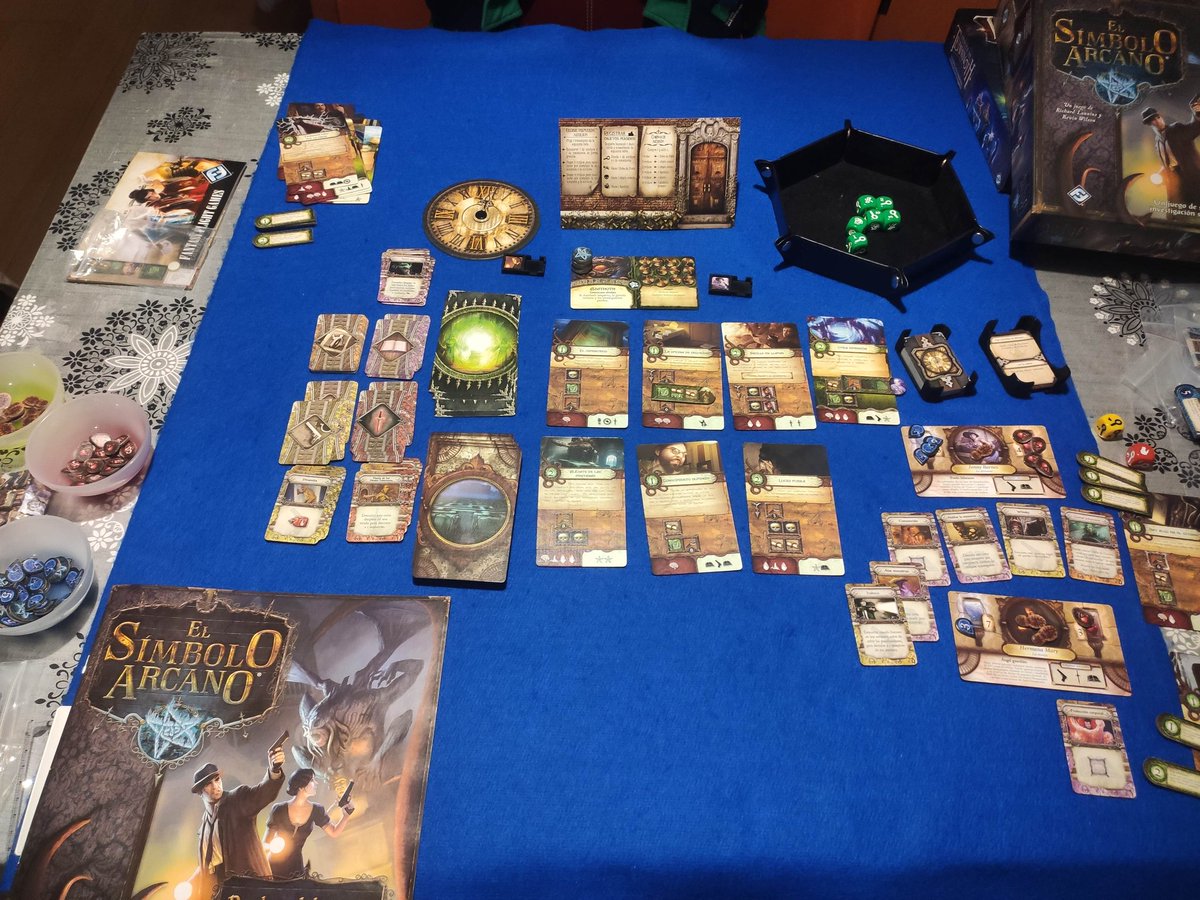 Zumbao_Total's tweet photo. Retomando este juegazo que tenía olvidado. Que gran rato he pasado solo con el core. Eso sí, que soba me han metido.
#juegosdemesa #jugandoensolitario
#Elsimboloarcano https://t.co/p1LoUbY8ze