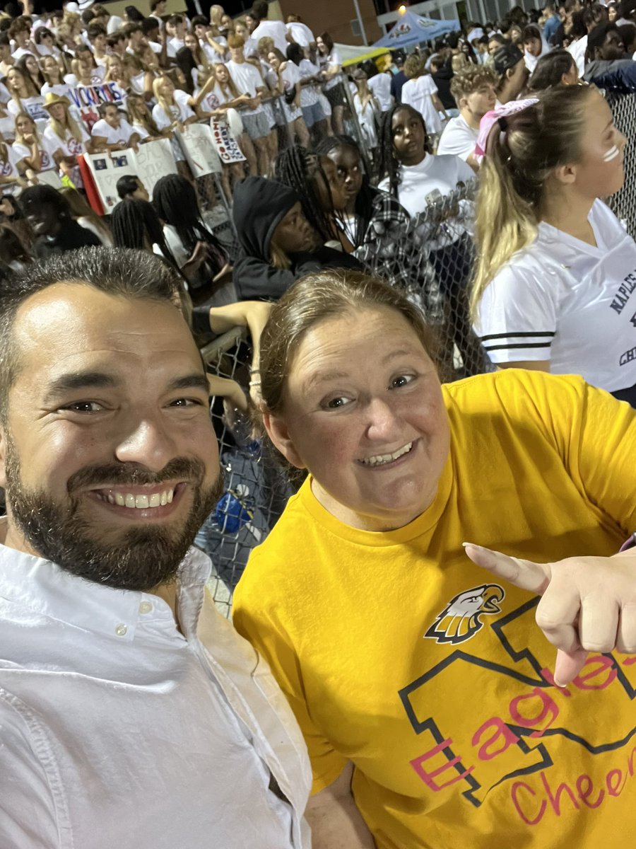 AJMicieli's tweet photo. Fun night at the Naples High vs Barron Collier Football 🏈 Game.
Lots of former players, coaches, great fans and Governor DeSantis.
#CCPSstrong https://t.co/XANVjyx1Ar