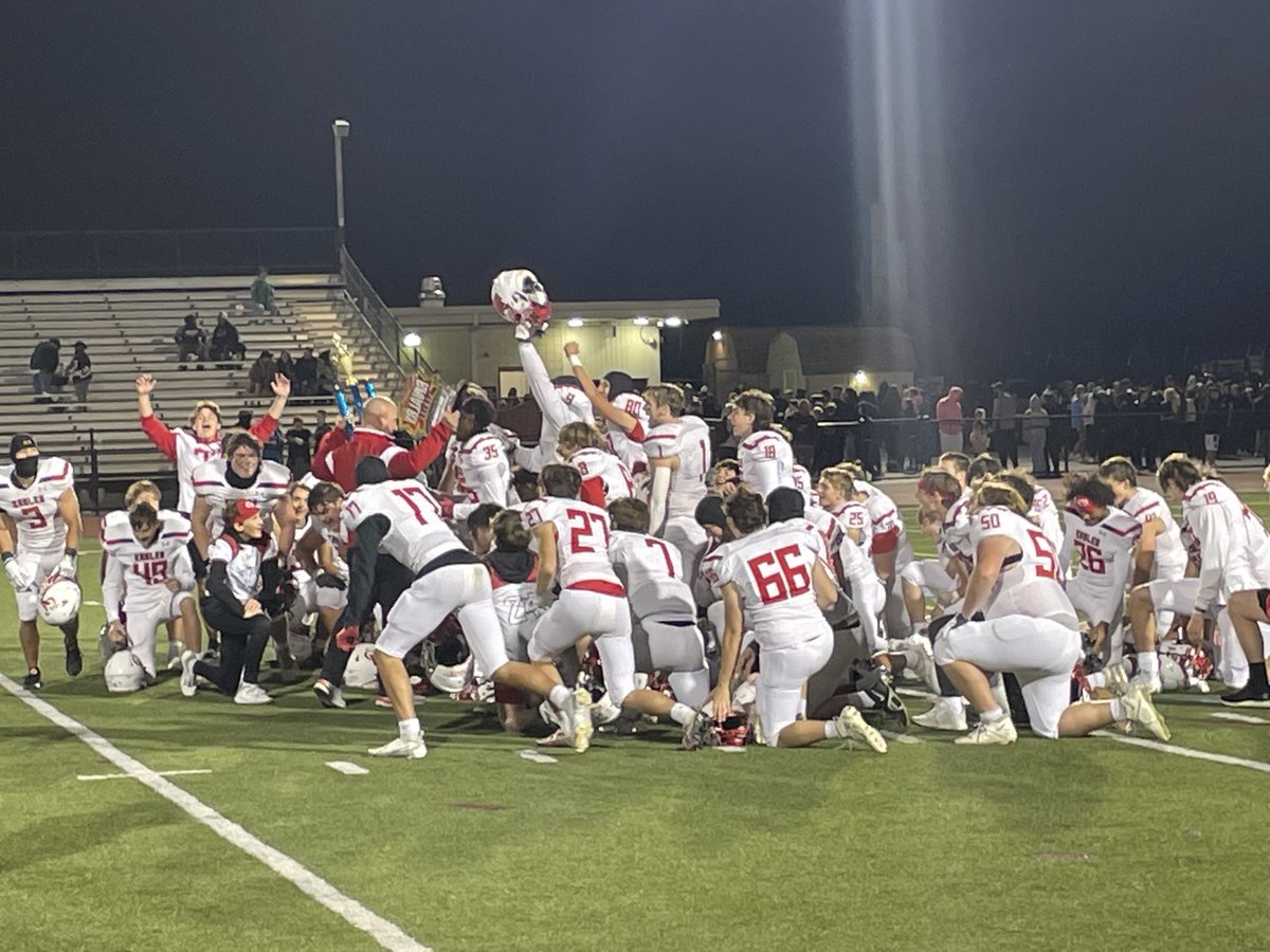 cv_principal's tweet photo. Great win tonight…Let’s go Eagles ⁦@CVSDeagles⁩ ⁦@CVHS_Football⁩ https://t.co/As0B2lb2qF