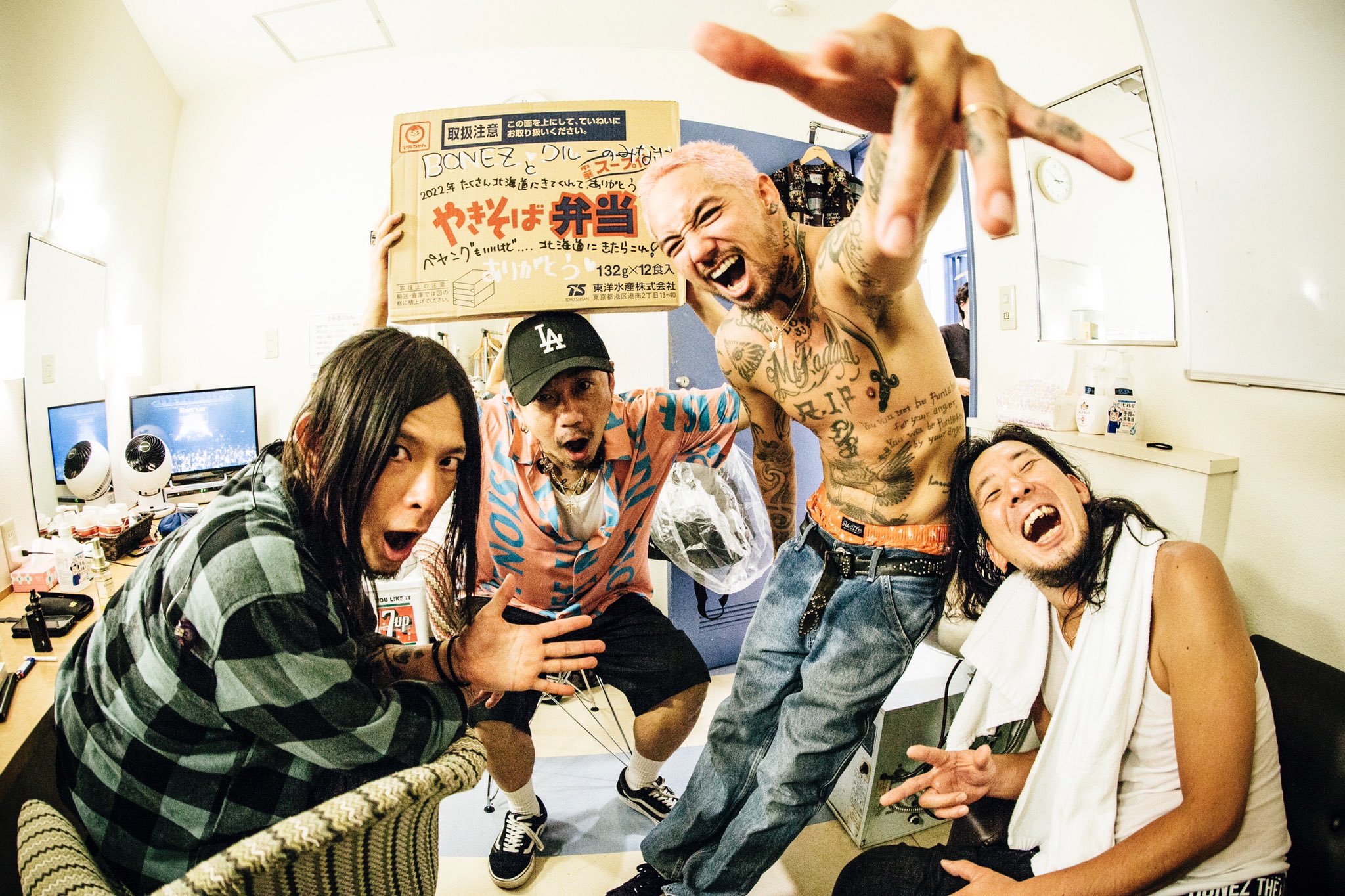 ミュージシャン We are the bonez L/S The BONEZ on X: 