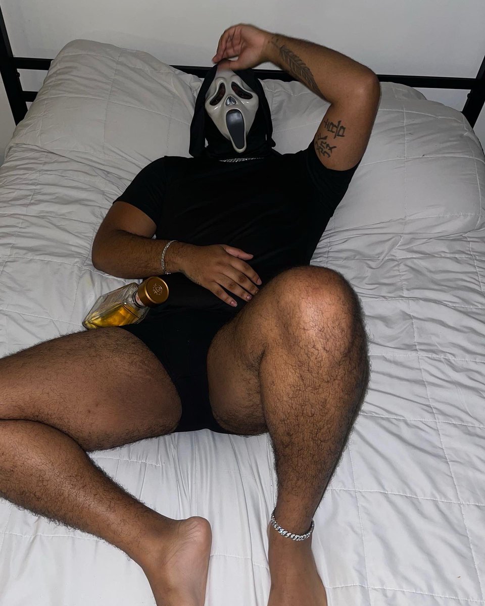 papiiitone's tweet photo. happy spooky szn.. 👻 https://t.co/rbl6oE8Pbc