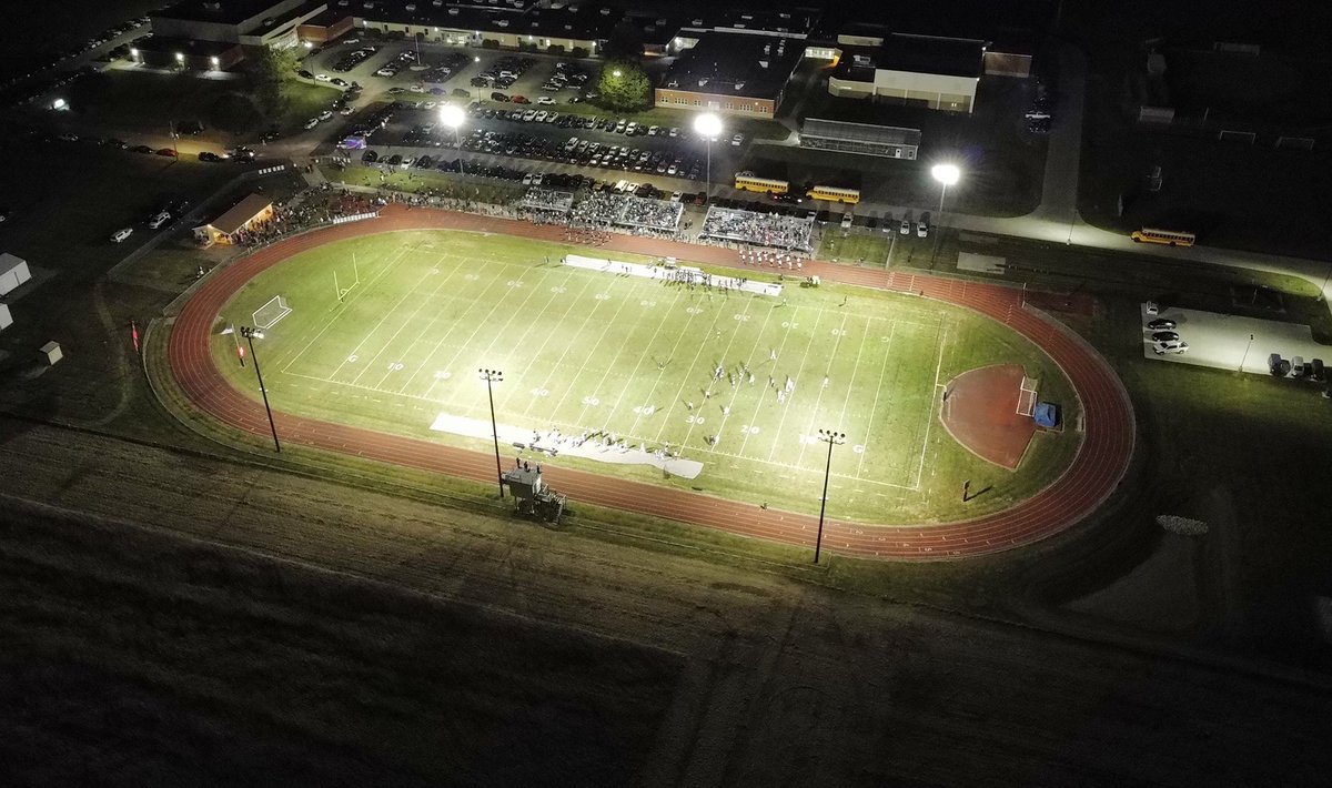 OrchardFarmRV's tweet photo. WHAT A NIGHT🦅
#OFSDhomecoming https://t.co/XA9PqruAqT