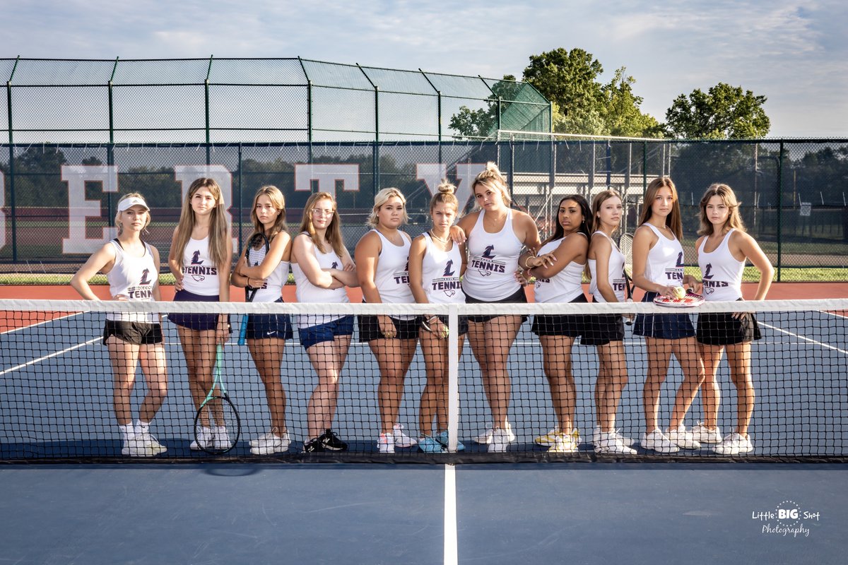 LittleBIGshot7's tweet photo. More Photos for @LibEagleTennis!!!  These photos free in the Senior Night photos.  Lots of action shots from the match on senior night at https://t.co/9a226qnnUW https://t.co/dFXDkcScR7