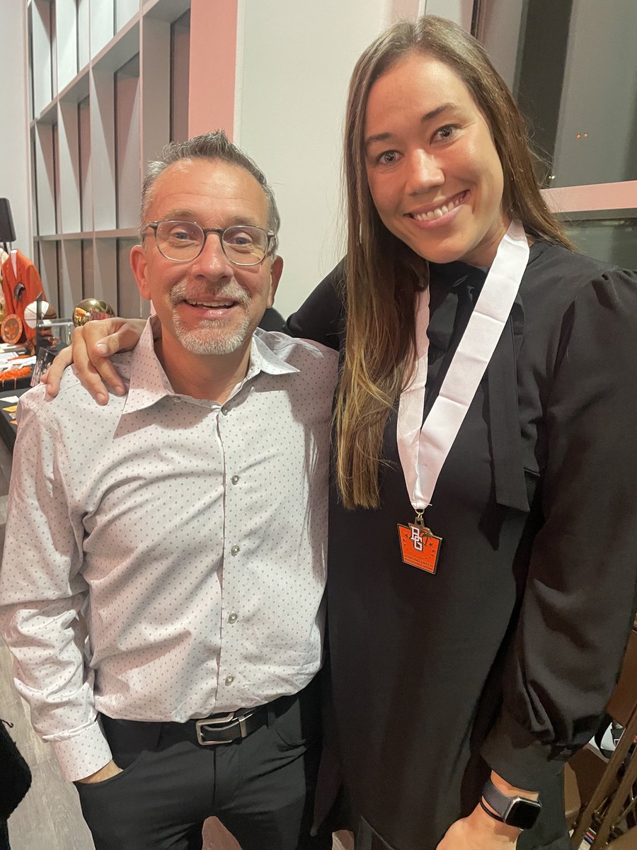 VanFalcon1's tweet photo. ⁦@BGSUwbb⁩ all time leading scorer Lauren Prochaska into the ⁦@BGathletics⁩ HOF tonight! Her BG and current ⁦@ConnecticutSun⁩ ⁦@WNBA⁩ head coach Curt Miller on campus to honor her. #TwoLeaders #AndOneScorer https://t.co/wpA9hKjUiv