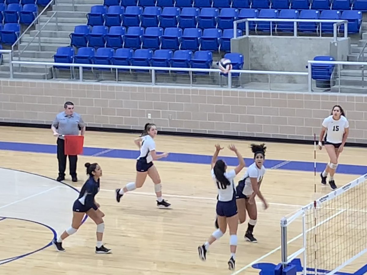 OCRobMartinez's tweet photo. Great comeback in game 2 for our @ocvb_2022 on their way to another 3 game win against Brennan #OCAwesome #OCSweep #RootedOConnorHS @NISDOConnorHS @OCathletics1819 https://t.co/jDoJbZbaaF