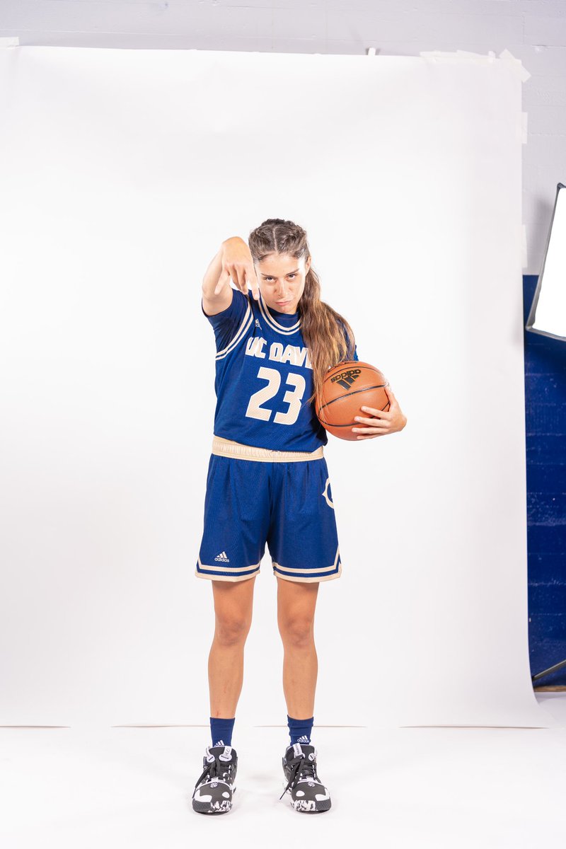 Victoria Baker tweet media