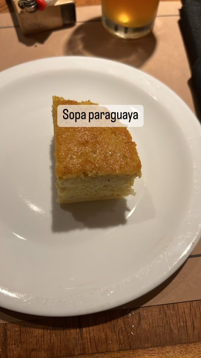 Aquí la sopa es sólida.
Sabe bueno.
Seguiremos informando