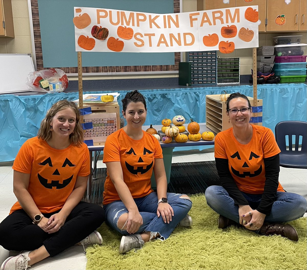 The student created Pumpkin Farm Stand was open for business during Language Motor Group this morning! Students picked pumpkins from the patch and then rolled a dice to decide how to decorate them! #ASD4ALL <a href="/MrsDregerOT/">MrsDregerOT</a> @MissReeceSLP