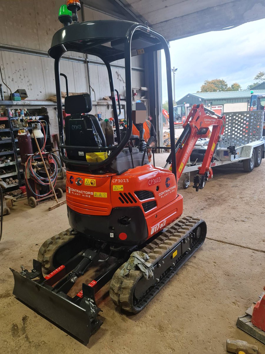 🚧         New plant alert!!!!         🚧

We regularly invest in our fleet to give our customers the best kit in the market. KUBOTA U50's, U17's and KX016's all prepped and ready to get to work!
Call us on: 01189 814123
E: Hiredesk@contractorshire.co.uk
contractorshire.co.uk