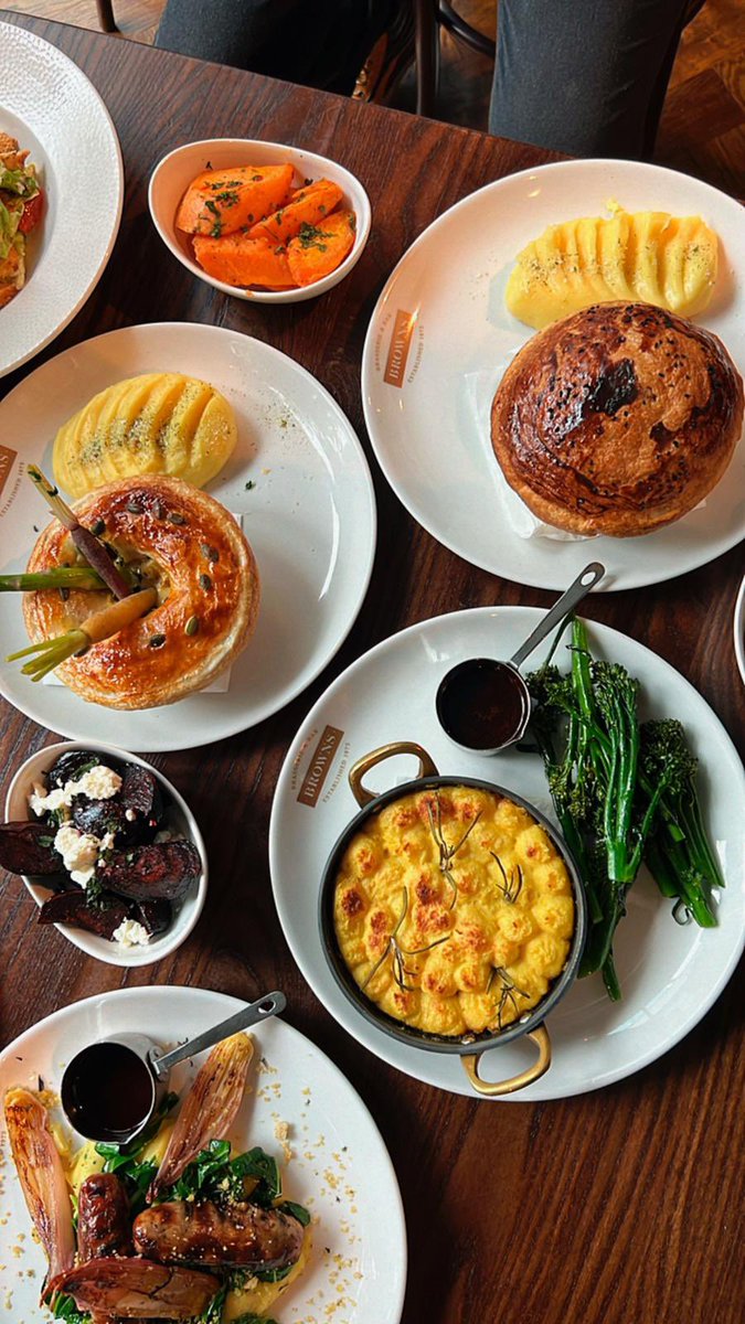 BrownsBHam's tweet photo. We got some exciting new additions to our new Winter menu. Visit Browns at any time of day, and you'll enjoy a gorgeous, varied menu of homemade brasserie dishes and fresh seasonal creations #bullring #bullringbirmingham #bullringandgrandcentral #britishcuisine #birmingham https://t.co/fGVusqDOb1