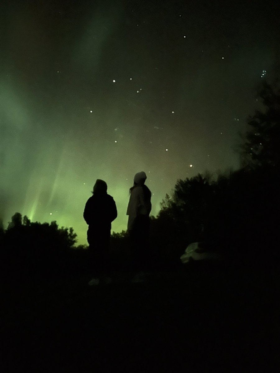agnesreoma's tweet photo. Life outside the shows 🇨🇦 https://t.co/wS4Hok1jN2