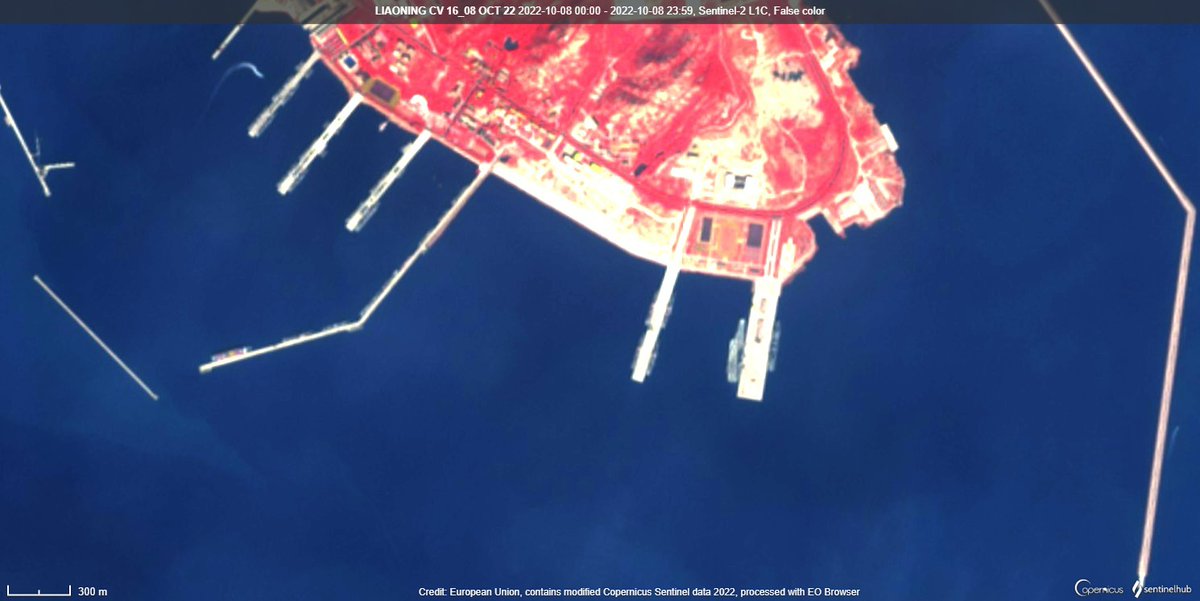 d_viekass's tweet photo. #YuchiNavalBase #CV16 #Liaoning along with #Type901 Replenishment Ship. Sentinel 2🛰️08 Oct 22:10:57:51 LMT China. Image False Colour Composite (FCC) for better visualization. @arunp2810 @geethashok @Moochikal @raje271065 @supbrow @duandang @CeciliaSykala https://t.co/lJ1nP4gxjn