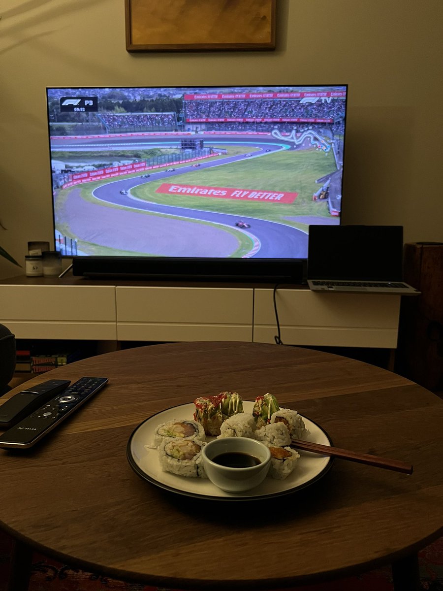 Christian_Bab's tweet photo. @SkySportsF1 @CroftyF1 Enjoying the breakfast club shout-outs, here in Vancouver I’ve just got some sushi takeaway and I’m enjoying all the sessions this weekend and sleeping in. Brilliant! https://t.co/VwmUdfAOjZ