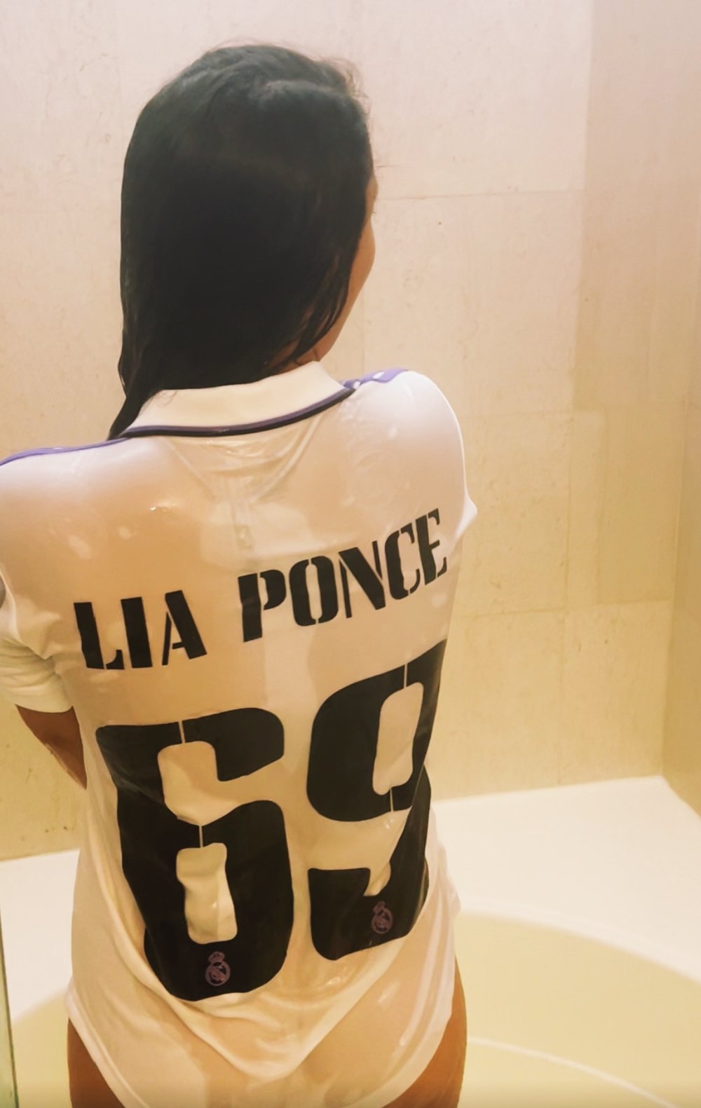 Lia Ponce on X: Ya por fin salió el tan anhelado vídeo lo puedes encontrar  en t.coQJaWt1gB5B no te lo puedes perder 💘  t.coO4PZhUBfum  X