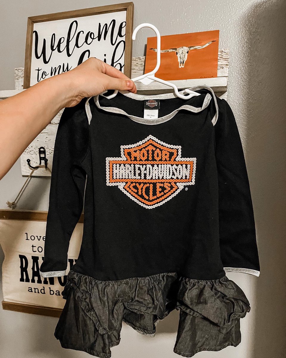 copenlane's tweet photo. our kids section is full of the cutest items 🤠✨

if you need items newborn/youth medium 
Nike/polo/posh peanut/wrangler/underarmor/Cinch/Kickee pants &amp; tons more RUN to the website 

Shop here https://t.co/y2yucopt3X https://t.co/zdUfi8o7cG
