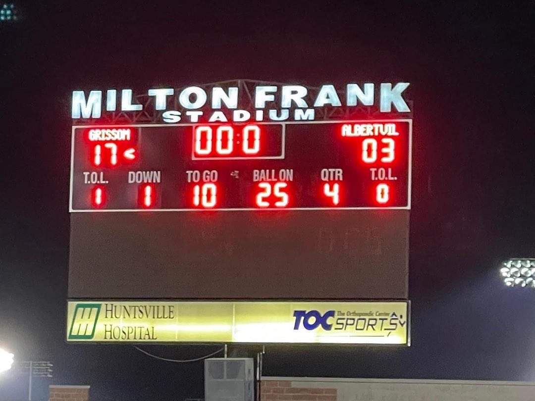 GrissomTigers's tweet photo. Congratulations to our TIGERS on their WIN against the Aggies tonight, 17 - 3 !!! 

#GrissomFootball #ONEtiger #PoundTheStone #ManyStripes #GHSletsgo  @RduttonRich @Coach_Living @Coach__Osborn https://t.co/2JDzqzSwIA